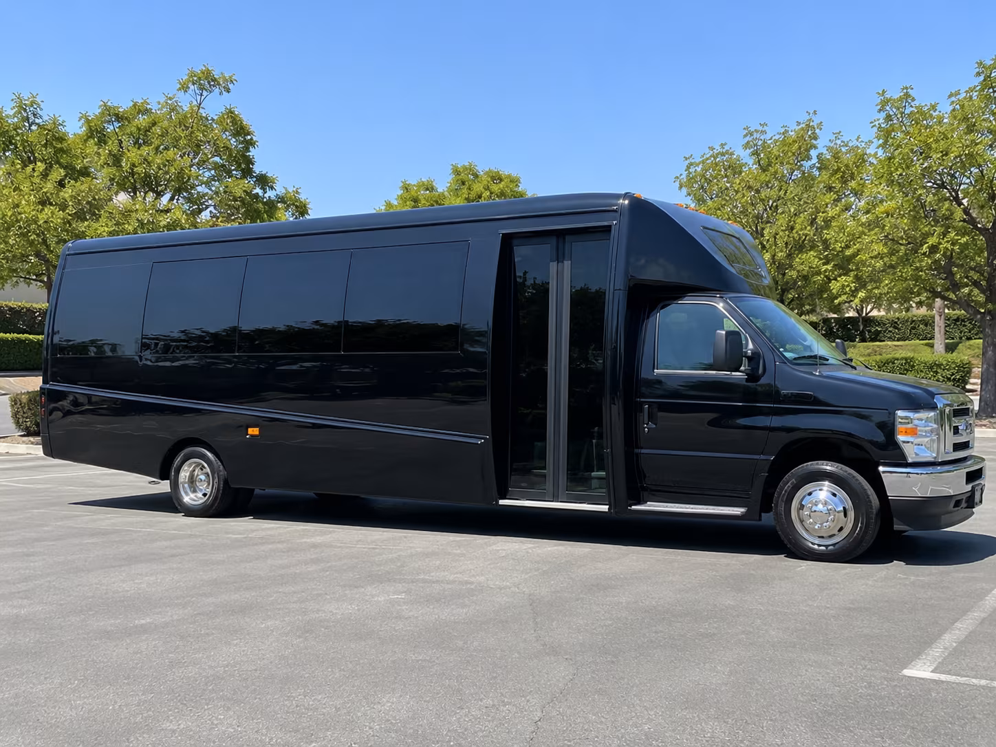 charter buses for large davie school groups and prom committees
